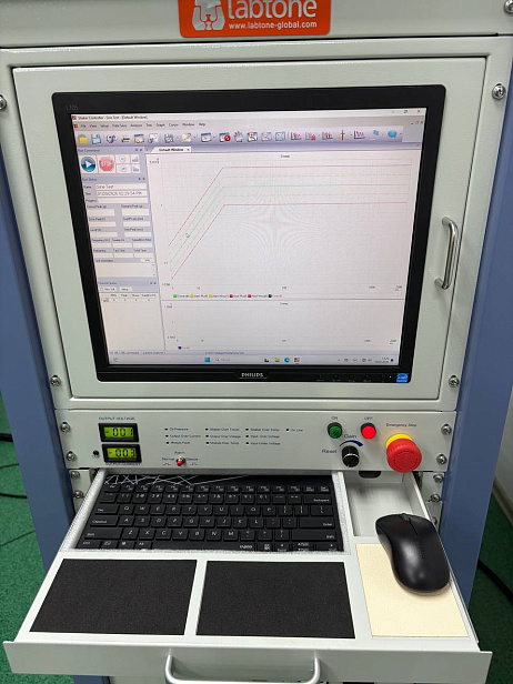 Вибростенд EV207 с расширителем стола 300мм на ОАО "Научно-исследовательский институт электронных вычислительных машин"