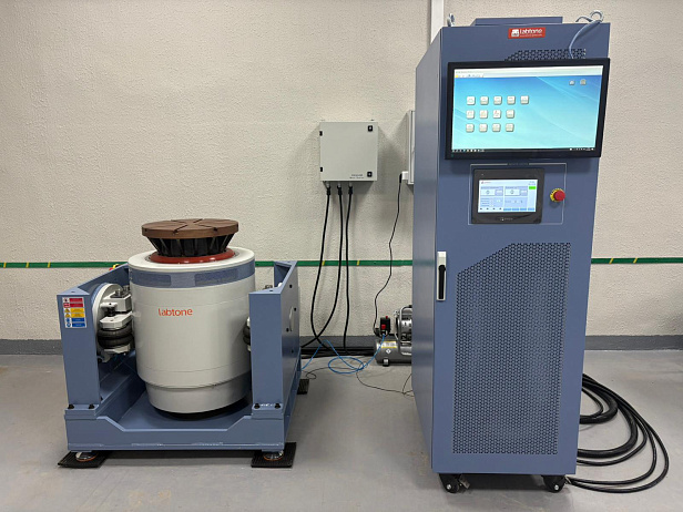 Установка испытательная вибрационная EV222VT50RM на ОАО "Рогачевский завод "Диапроектор"