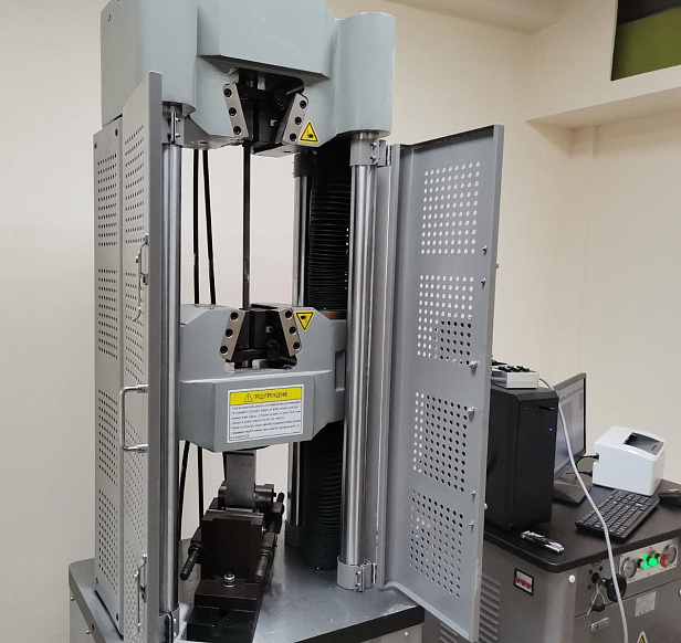 Испытательная гидравлическая машина Kason WAW-600 на ПромТехОбразование Испытательная гидравлическая машина Kason WAW-600 на ПромТехОбразование